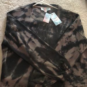 Women’s size large crop crew neck sweatshirt, portabella tie dye, never worn